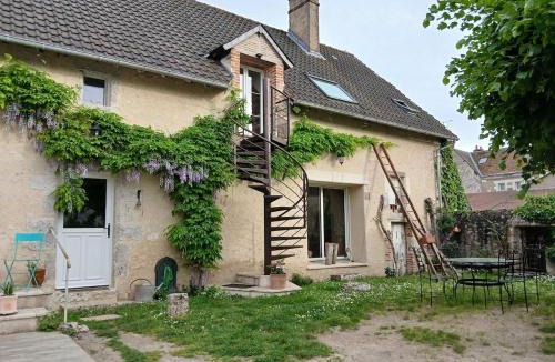 Chitenay House | maison d'hôtes Le Castanéen piscine intérieure