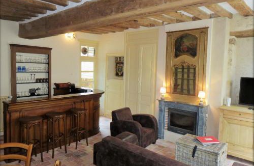 Montmirail House | Maison de charme avec jardin à Montmirail - Rénovation 18e siècle, proche église, 2h de Paris - FR-1-410-211