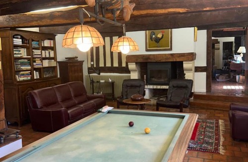 Saint-Germain-de-Livet Villa | Maison de caractère en Normandie - Grand parc privé - calme absolu - 8 pers