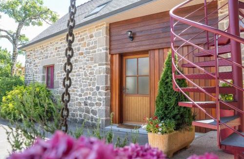 Pont-l'Abbe House | Maison en pierre dans un hameau privé