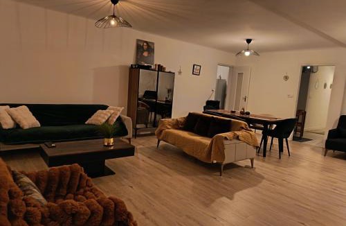 Saint-Julien-de-Concelles House | Maison 3 chambres