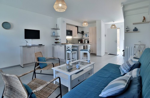 Cancale House | Maison les flots de port-mer, 2 min walk to Port Mer beach