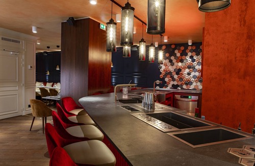 Quartier de Rochechouart Hotel | Maison Mère