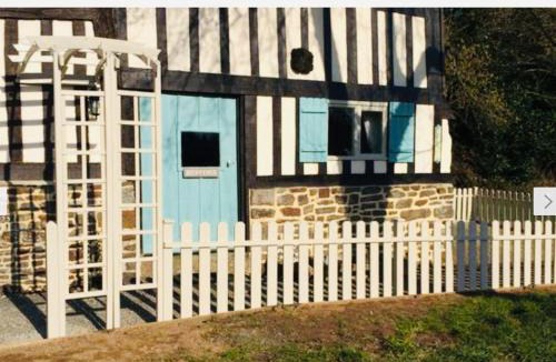 La Chapelle-Uree House | Maison Mai or La Petite Maison Mai or La Petite Grange or ALL three