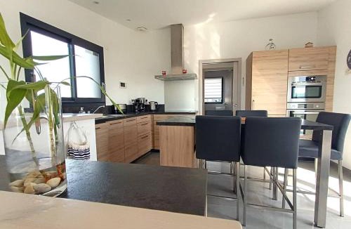 Pleumeur-Bodou Villa | Maison neuve Vue Mer 4 étoiles avec SAUNA à 150m de la plage à PLEUMEUR-BODOU - Ref 242