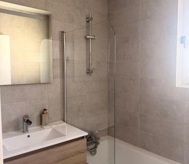La Barantonnerie House | Maison prairie en fleurs