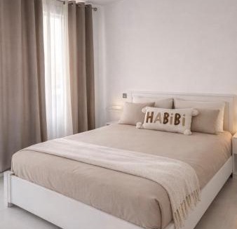 La Barantonnerie House | Maison prairie en fleurs