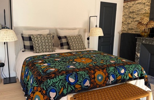 Chinon Apartment | Maison Romy Charming "BALTHAZAR" room Upmarket B&B in the heart of Chinon