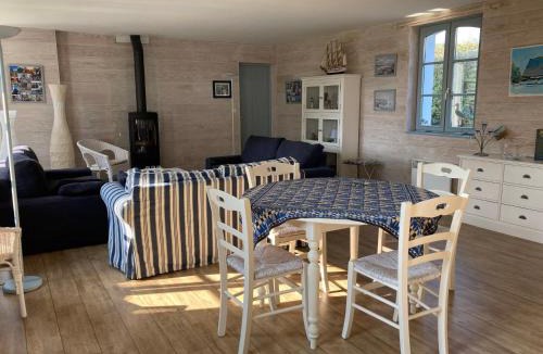 Bangor House | Maison spacieuse proche plage avec jardin à Bangor - FR-1-418-228