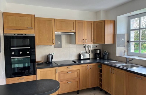 Geffosses House | Maison Varin: Charm, tranquility, and proximity to the beach
