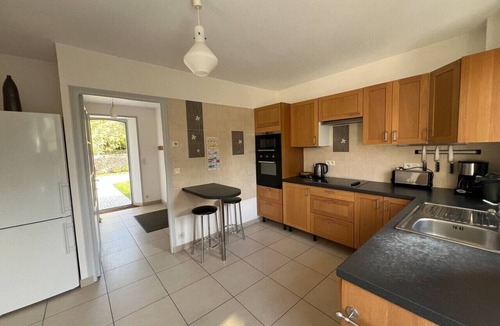 Geffosses House | Maison Varin: Charm, tranquility, and proximity to the beach