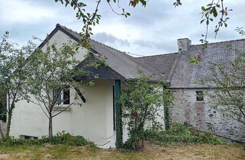 Pleboulle Apartment | Maisonette 35m2 with garden. Very quiet. 8kms from the beaches.