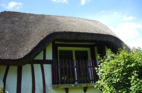 La Neuville Chant d'Oisel Apartment | Manoir de la Vente de Rouville