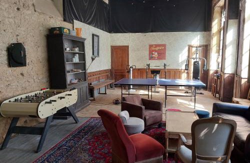 Laval House | Manoir des Fossés