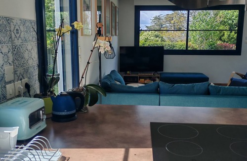 Sulniac House | Marine & Guillaume's house, in a peaceful setting on the edge of the forest