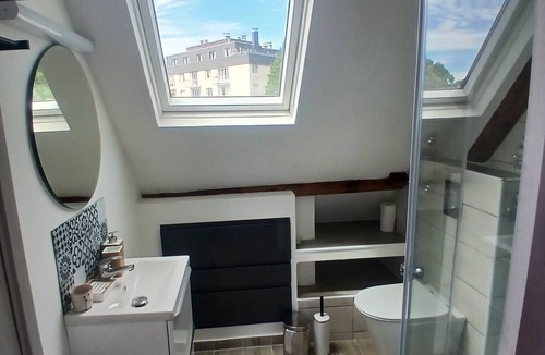 Herouville-Saint-Clair Apartment | Mbine Senghore