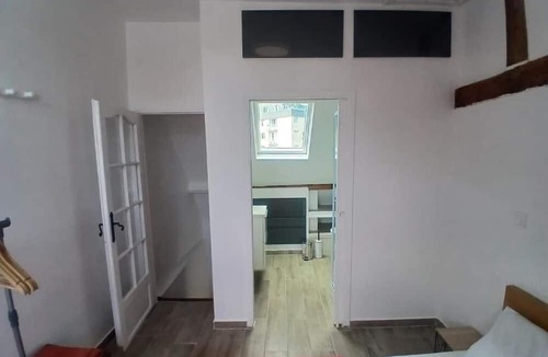 Herouville-Saint-Clair Apartment | Mbine Senghore