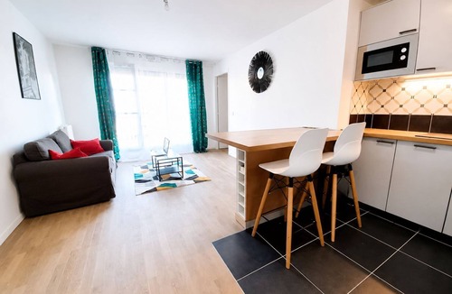 Clamart Apartment | Melody Clamart, 25 min from Paris, Tramway 6, Parking