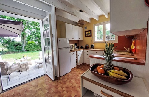 Le Tour-du-Parc House | Mer et campagne by Interhome