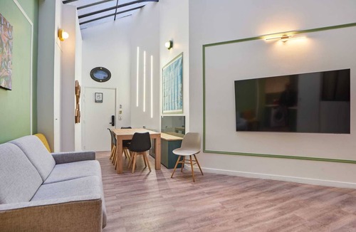 Arts-et-Metiers Apartment | Meslay 1 - Three Bedroom Apartment, Sleeps 8
