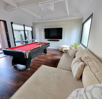 La Baule-Escoublac Villa | Mini Villa d'Exception avec Piscine Jacuzzi Sauna et Home Cinema Privés