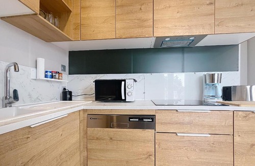 Saint-Pair-sur-Mer House | Mobil-home, parking - 4 pers. - FR-1-875-2