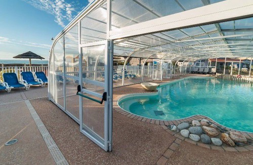 Saint-Michel-Chef-Chef House | Mobile home with terrace in Saint-Michel-Chef-Chef