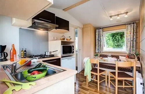 Tregunc House | Mobile Home | Classic | 2 Bedrooms | 4 Guests | Raised, Uncovered Deck