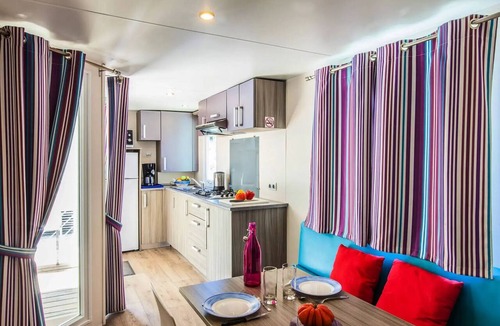 Clohars-Fouesnant House | Mobile Home | Classic | 3 Bedrooms | Sleeps 6 | Single Terrace | TV