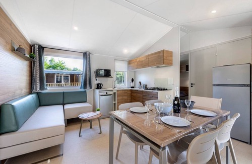 Saint-Gervais House | Mobile Home "Evasion 46" with Shared Pool and Terrace