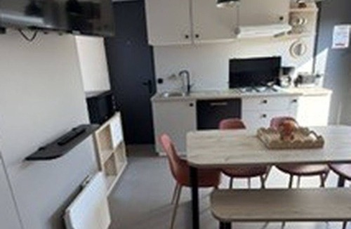 Biville-sur-Mer House | Mobile home pets welcome - 5 guests