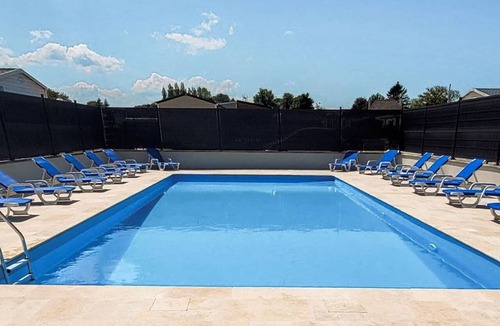 Biville-sur-Mer House | Mobile home pets welcome - 5 guests