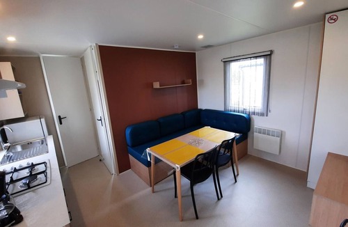 Ambon House | Mobile home, pets allowed - 6 guests