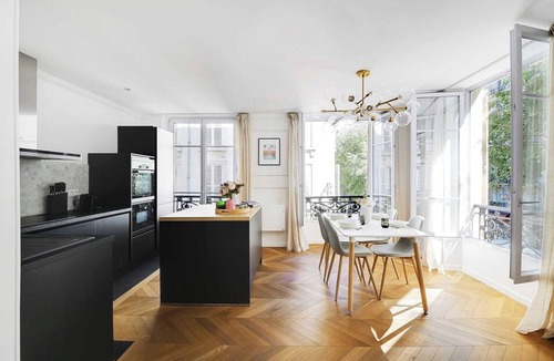 Enfants-Rouges Apartment | Mobility Lease: Rue de Saintonge, Le Marais
