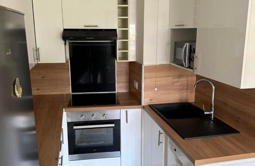 Plaisir Apartment | Modern 2BR Train, Versailles, Paris