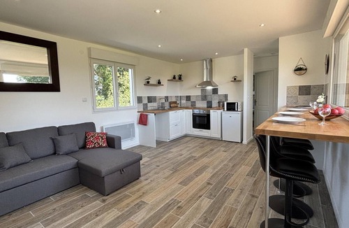 Marcillat-en-Combraille Cottage | Modern and Cozy Chalet in Marcillat-en-Combraille
