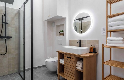 Quartier Sainte-Marguerite Apartment | Modern apartment in the heart of Paris