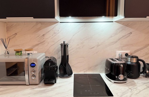 Grand Trou - Saint Jean De Dieu Apartment | Modern, fully-equipped studio