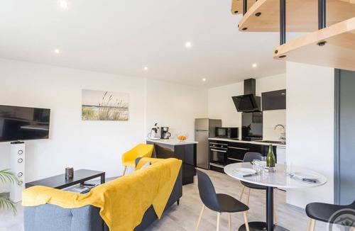 Lingreville Cottage | Modern house with spa and garden near the beach