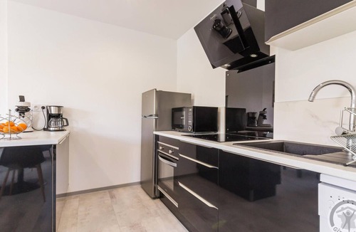 Lingreville Cottage | Modern house with spa and garden near the beach