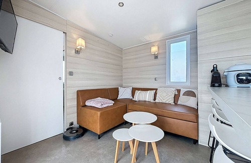 Jullouville-les-Pins House | Modern mobile home 3 bedrooms, terrace, pets allowed