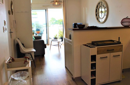 La Baule-Escoublac Apartment | Modern Studio in Central La Baule with Terrace and Garage, Steps from Beach and Shops