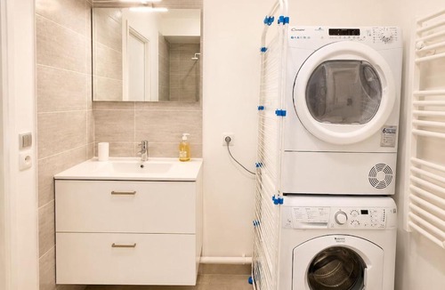 Meudon-la-Foret Apartment | Modern studio - Terrace - Tram & fast WiFi