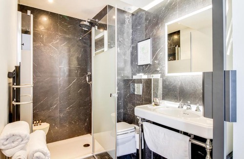 Montmartre Hotel | Mom'Art Hotel