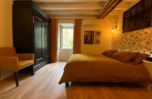 Saint-Martin-sur-Oust House | MOULIN DU VAULAURENT Gite 8 pers entre bois, rivières et sentiers