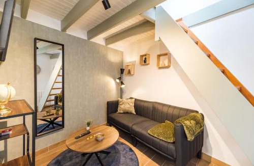 Guingamp Apartment | NEW: L'Écrin Secret face à la Gare !