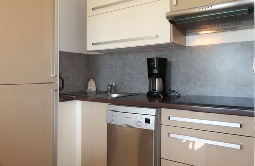 Cancale Apartment | Nice apartment for 4 guests with WIFI, pool, TV, terrace and pets allowed