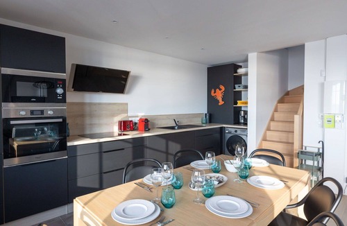 Cancale Apartment | Nice apartment for 6 guests with WIFI, TV and terrace