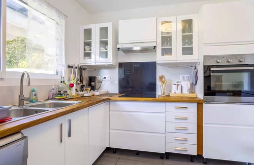Saint-Yvi House | Nice home in Saint-Yvi with WiFi