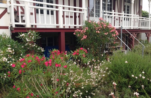 Dinard House | Nice house walking distance (300 mètres) from beach and shops